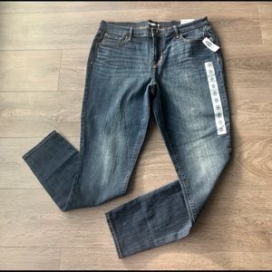 Old Navy skinny curvy jeans